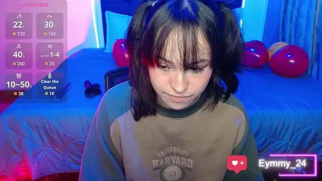 Eymmy_24 on StripChat