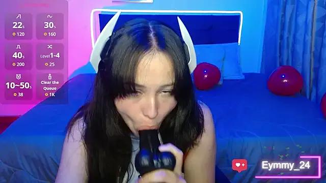 Eymmy_24 on StripChat