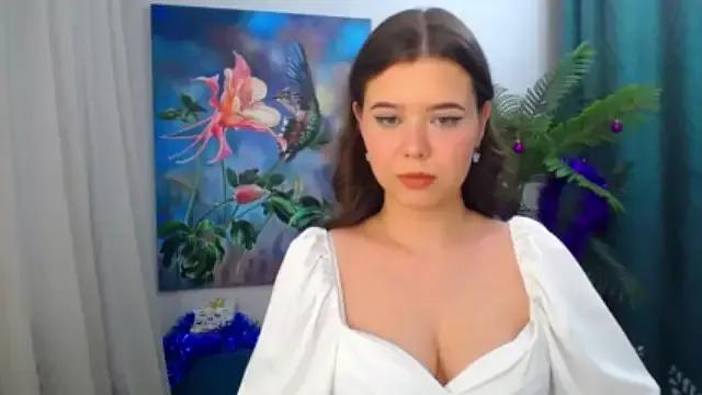 FollowLovee on StripChat 