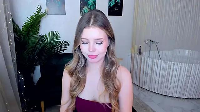 FollowLovee on StripChat 