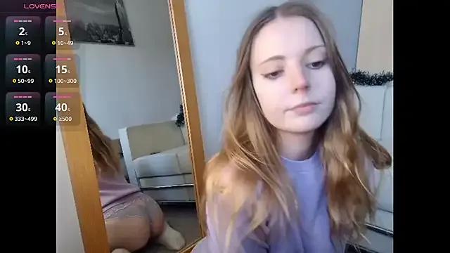 Frosty_Princess on StripChat