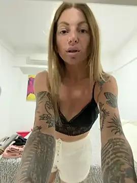 goddessfoxyla — Me desnudo toda la transicin