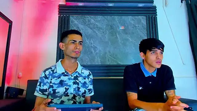 Golldens_Dreamss on StripChat 