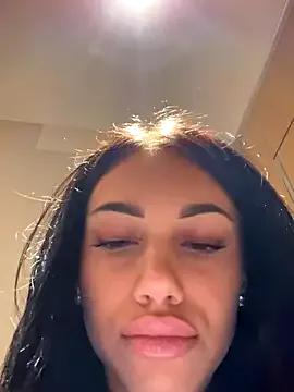 ilariea_girl — Tease the pussy on the bus