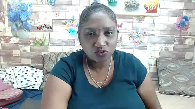 Indian_tracy on StripChat 