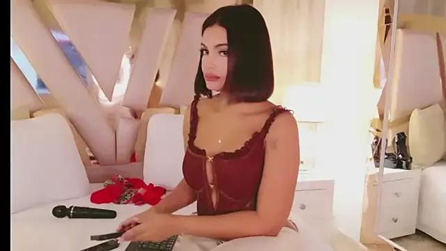 IrinaVelvet on StripChat 