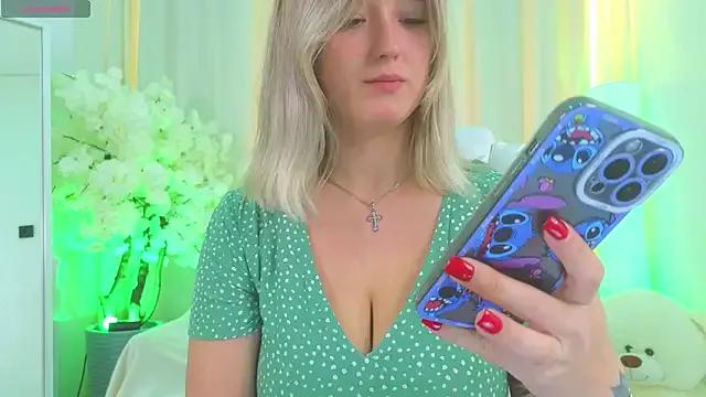 JessRosen — blow a kiss and wink
