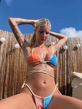 JezzyHill on StripChat 