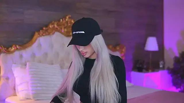 Juicy_Jessye — dildo ride