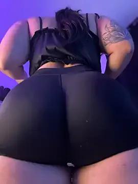 JulianaCastillo — Rub Clit with domi