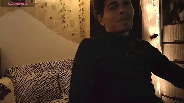 kisstarxxx on StripChat 