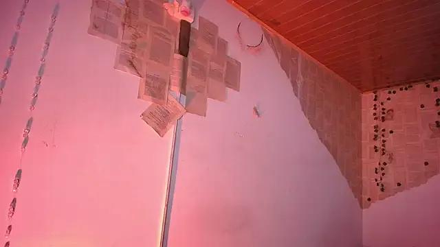 kisstarxxx on StripChat 