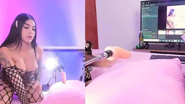 kyliebless — SQUIRTS MORE CUM 