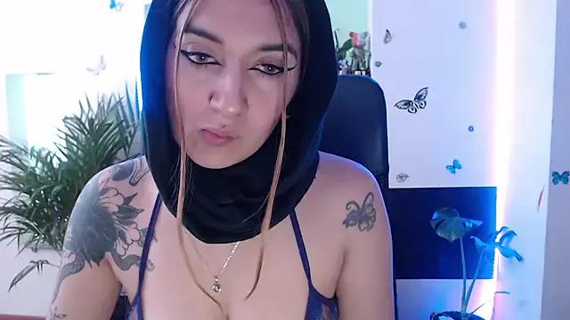 Lia-mitch on StripChat