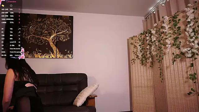 Lillu_Cooper on StripChat 