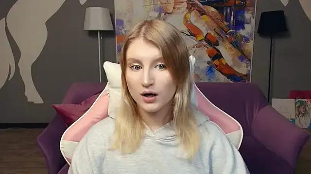 LisaRais — blow a kiss for you