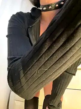 StripChat Lissa_kis is Freechat Lissa_kis — Jumping on a dildo+ video anal