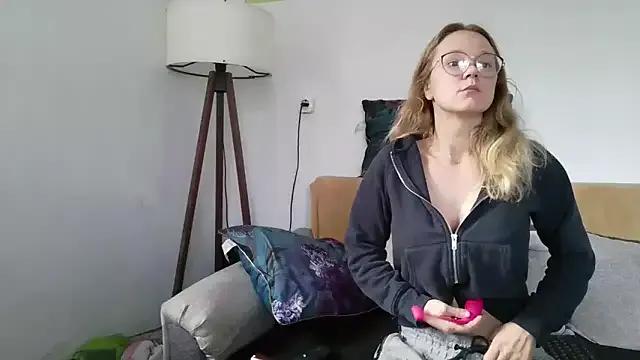 little-leni — oben ohne bis zum ende