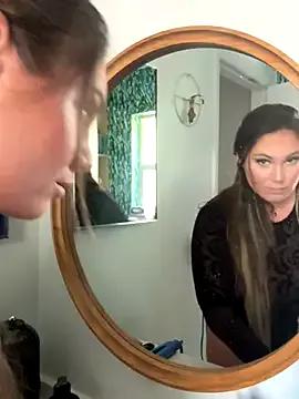 lovely_beast on StripChat