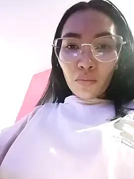 lucyy_liiuu — Undress me gently