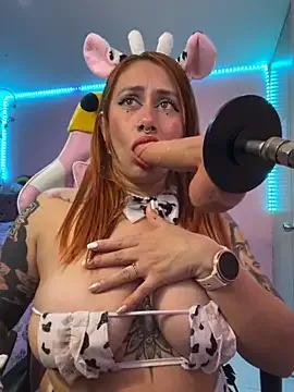 Luna_Paris_ on StripChat