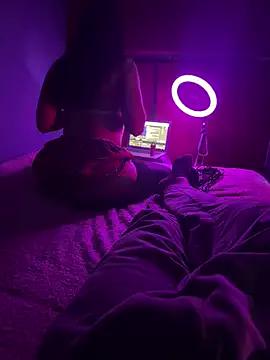 Madarasaske — Oil show