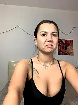 MiraMiss — undress me