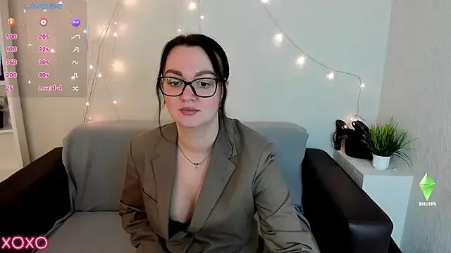 Miss_Leghton on StripChat 