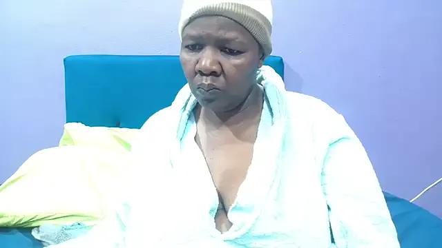 NaughtyChubbyZoe — Freechat on StripChat
