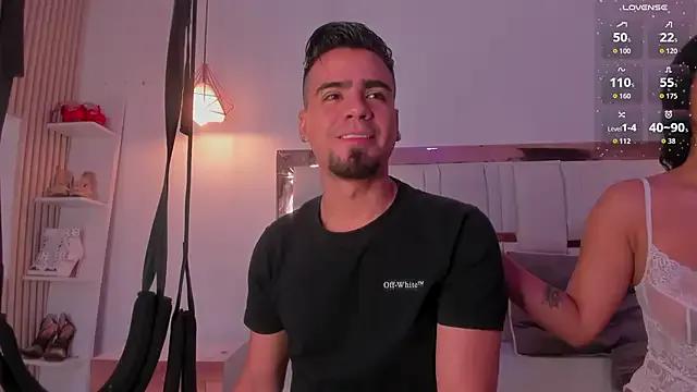 PittAndLunaa on StripChat 
