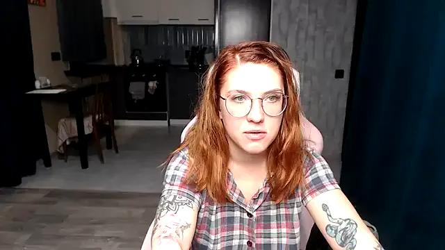 Reginasmilee — NAKED