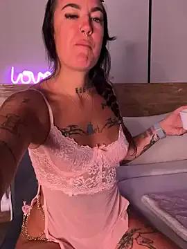 savana_heart — Boobies play +LT NAME I ON MY BODY