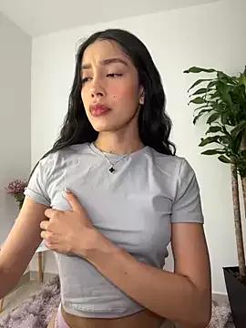 SelenaStone on StripChat