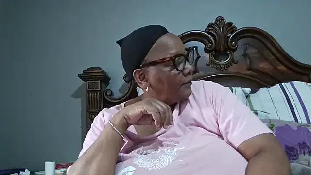 SEXYBOOBSNASS's avatar