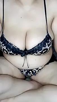 shosho500500 on StripChat 