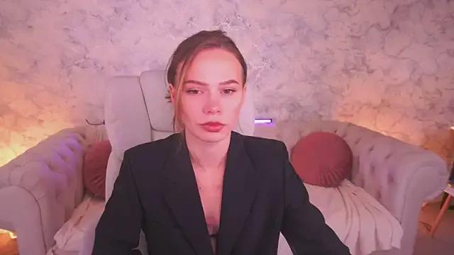 ShyySiren on StripChat 