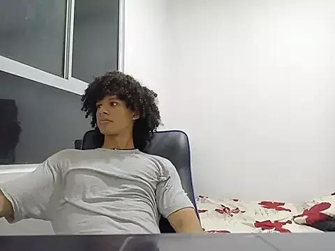 SoloRizo on StripChat 