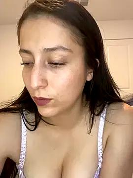 Synne — MAKE ME HORNY