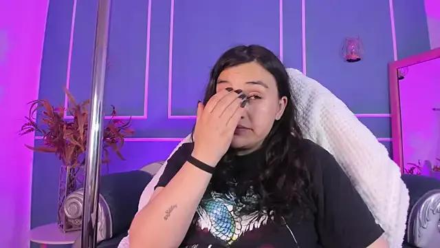 TaraTaylorr on StripChat 