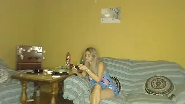 Tasty_Shape on StripChat 