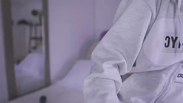 tommy_blue on StripChat 