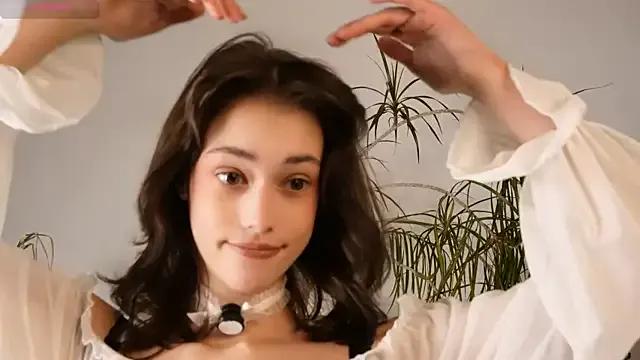 ttragedienne on StripChat 