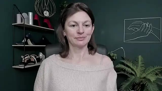 VivianWILD — Freechat on StripChat