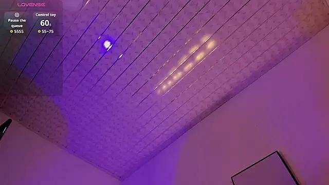 Zahra_milks on StripChat