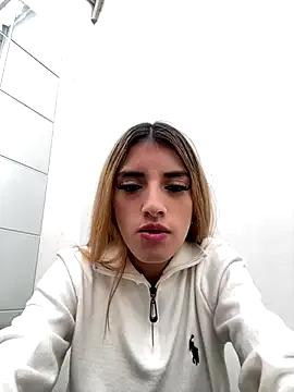 zoepink_1 — Pls, spanks in doggy style babe